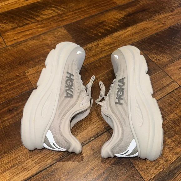 HOKA Bondi 9 Women Size 7.5B/Stardust / Silver - Picture 4 of 6